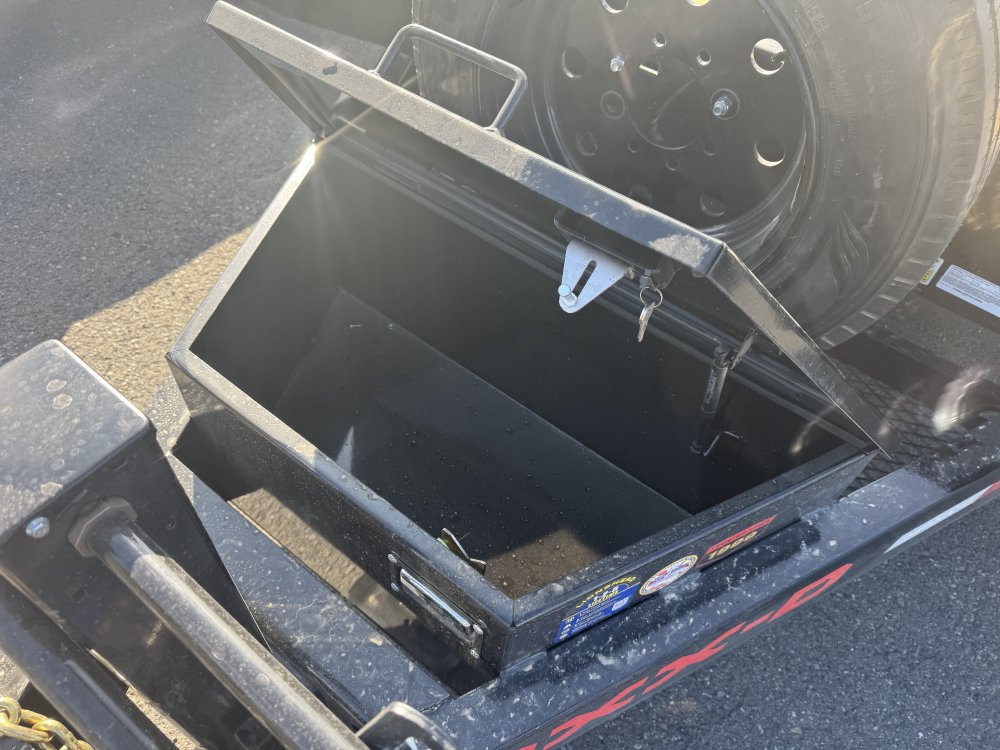 MAXX-D 8.5x22 17,500 Flatbed