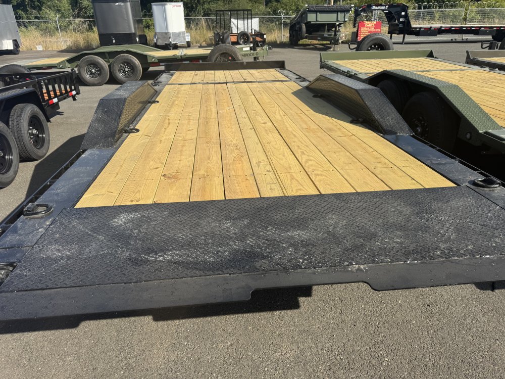 MAXX-D 8.5x22 17,500 Flatbed