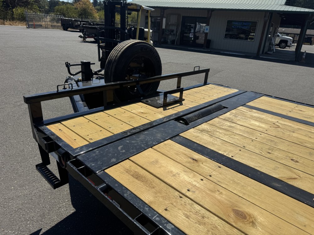 MAXX-D 8.5x24 17,500 Deckover