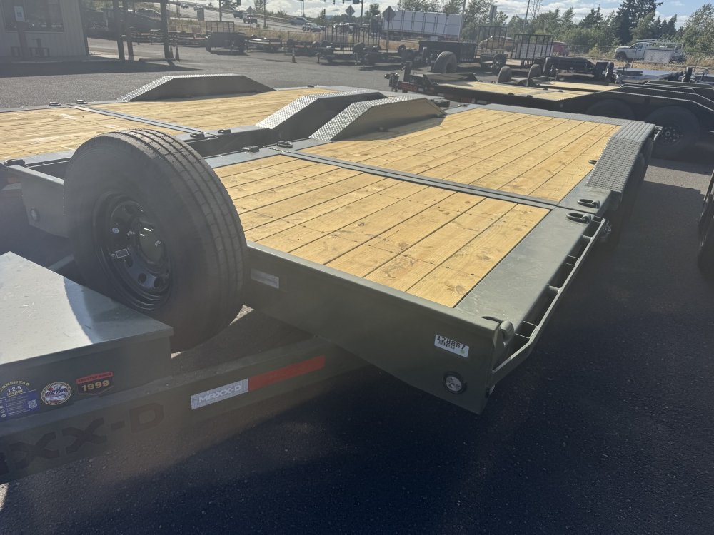 MAXX-D 8.5x22 14,000 Equipment