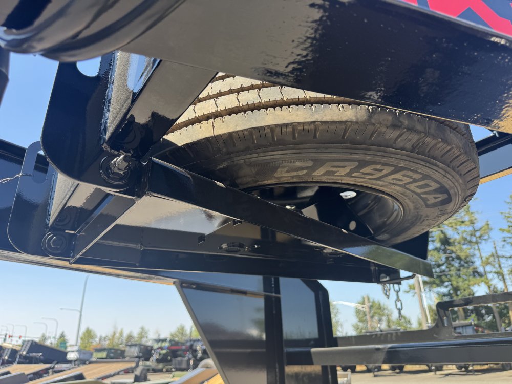 MAXX-D 8.5x28 17,500 Gooseneck