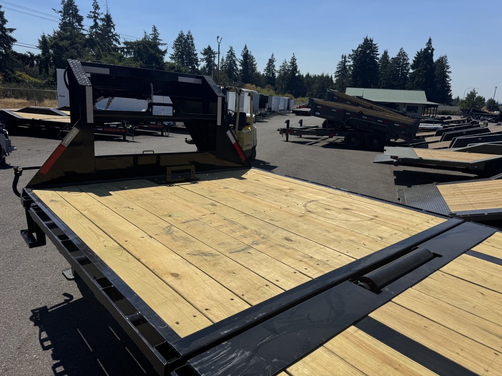 MAXX-D 8.5x28 17,500 Gooseneck