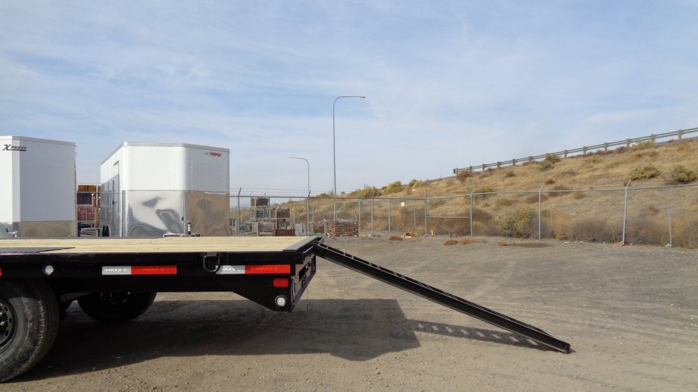 MAXX-D 8.5x20 15,600 Deckover