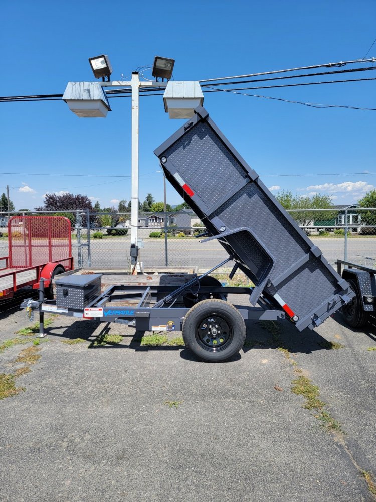 Versatile 5x8 2,990 Dump
