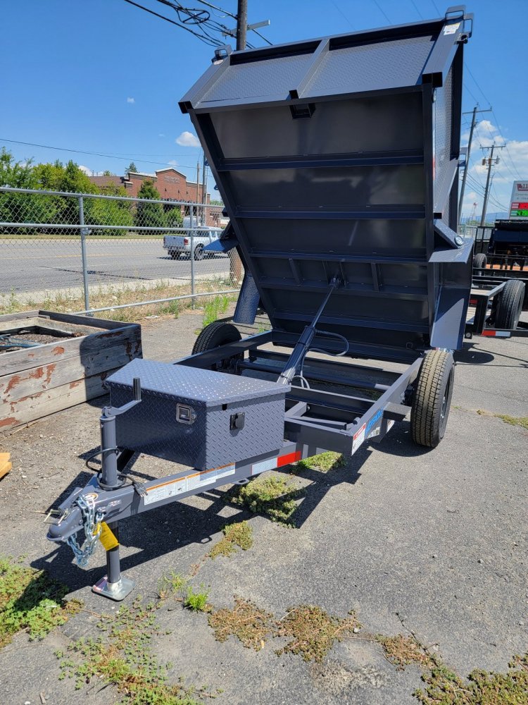 Versatile 5x8 2,990 Dump