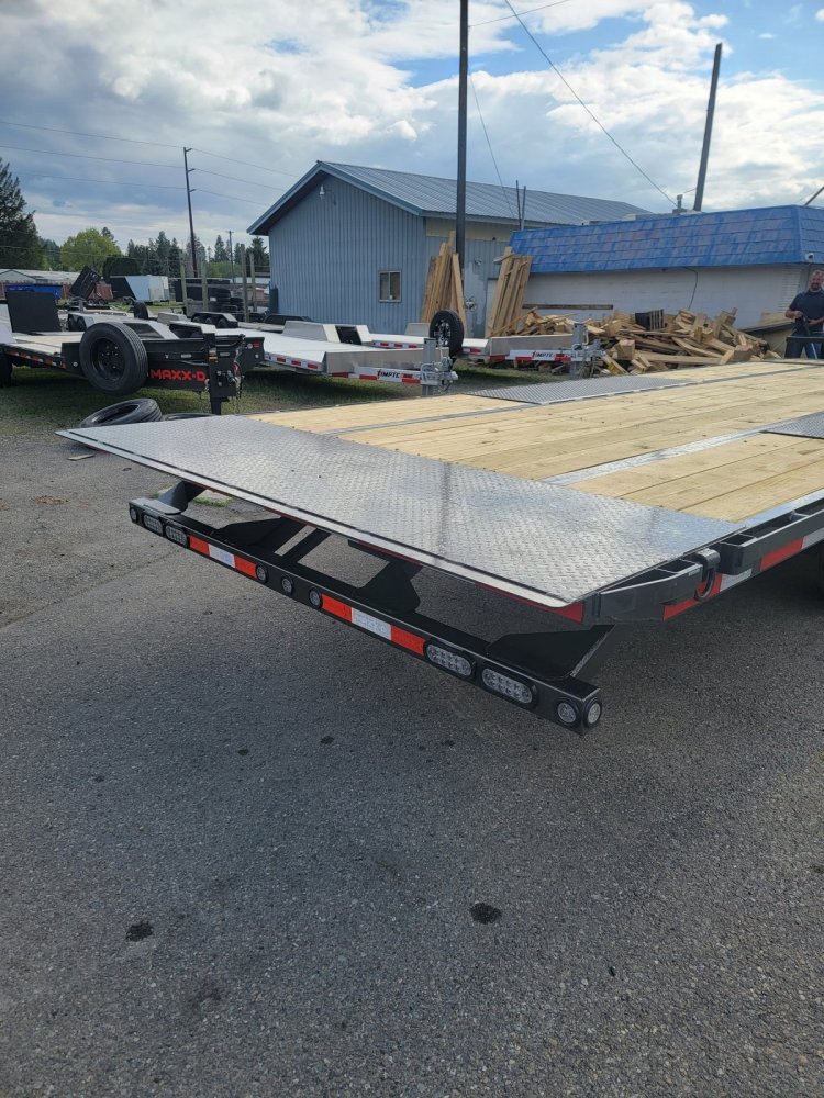 MAXX-D 8.5x24 17,500 Tilt