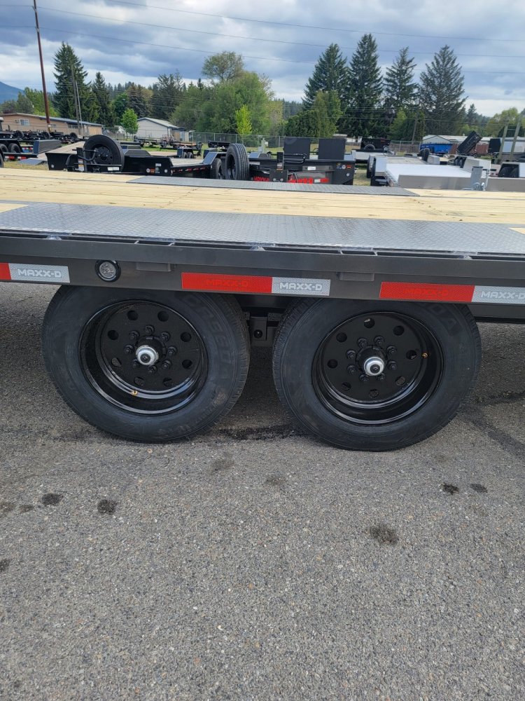 MAXX-D 8.5x24 17,500 Tilt