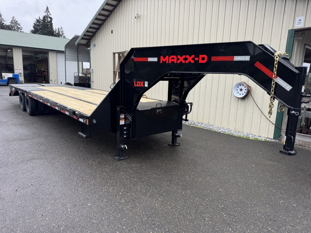MAXX-D 8.5x25 24,000 Gooseneck