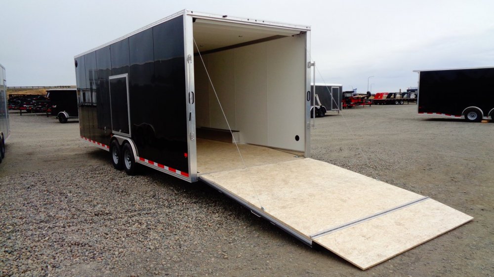 Xpress 8.5x24 Enclosed