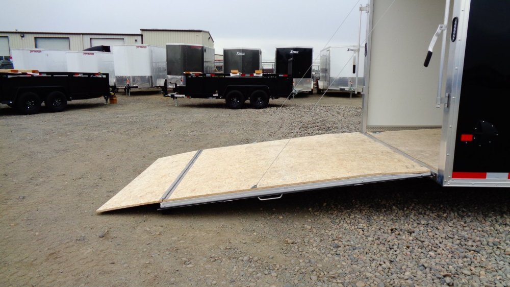 Xpress 8.5x24 9,990 Enclosed