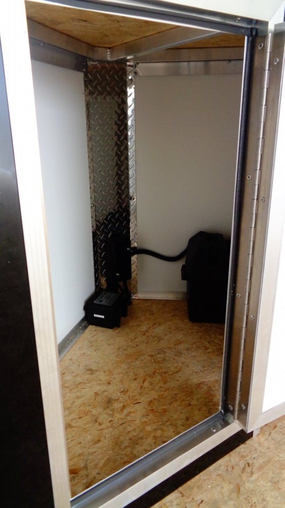 Xpress 8.5x24 9,990 Enclosed