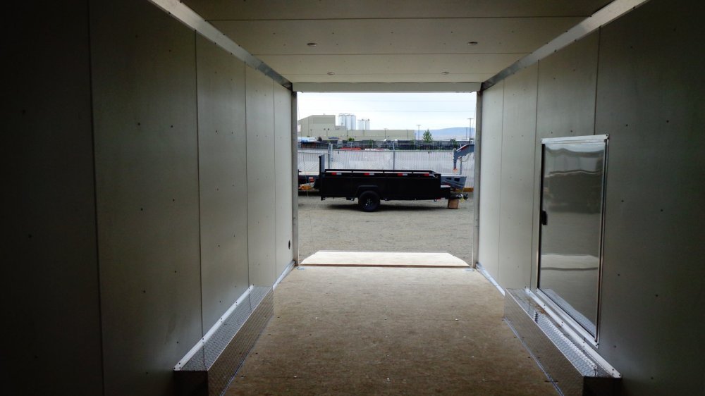 Xpress 8.5x24 9,990 Enclosed