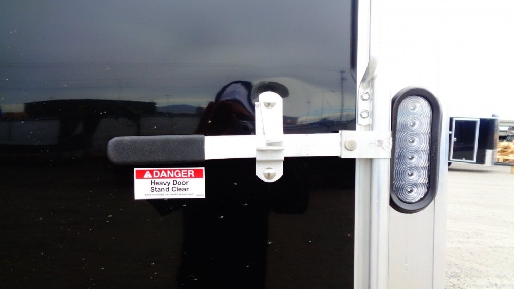 Xpress 8.5x24 9,990 Enclosed