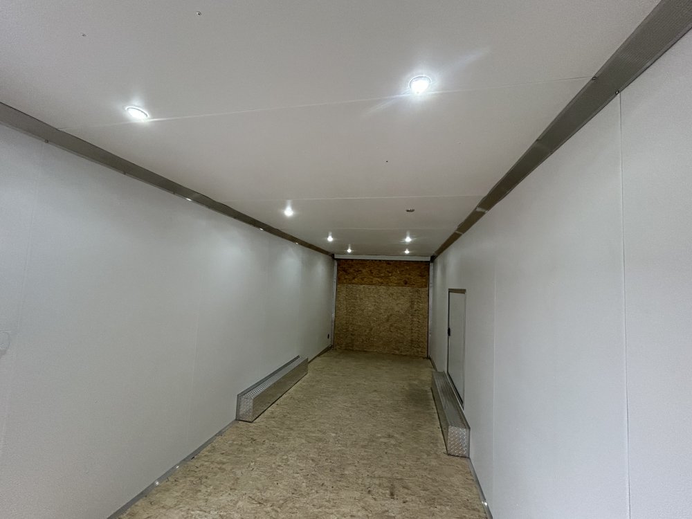 Xpress 8.5x24 9,990 Enclosed