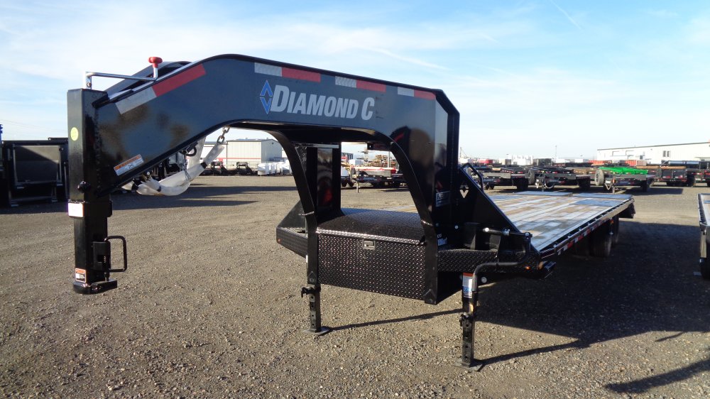 Diamond C 8.5x32 Gooseneck