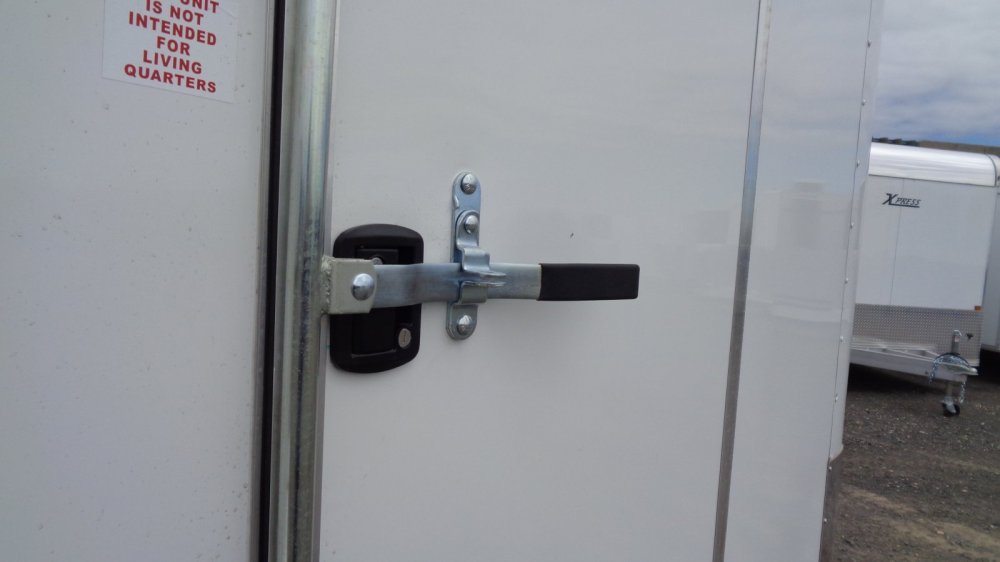 Mirage 7x16 7,000 Enclosed