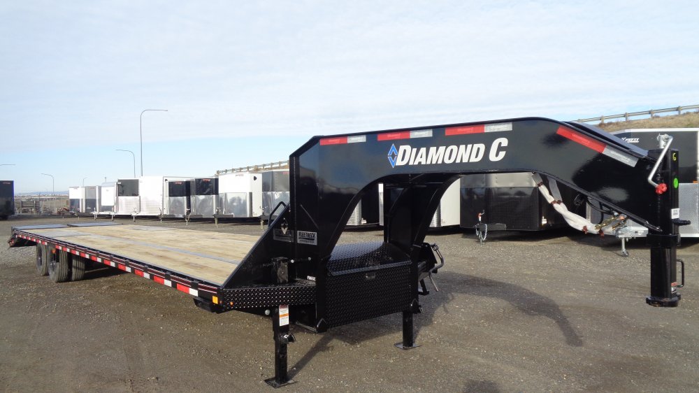 Diamond C 8.5x40 Gooseneck