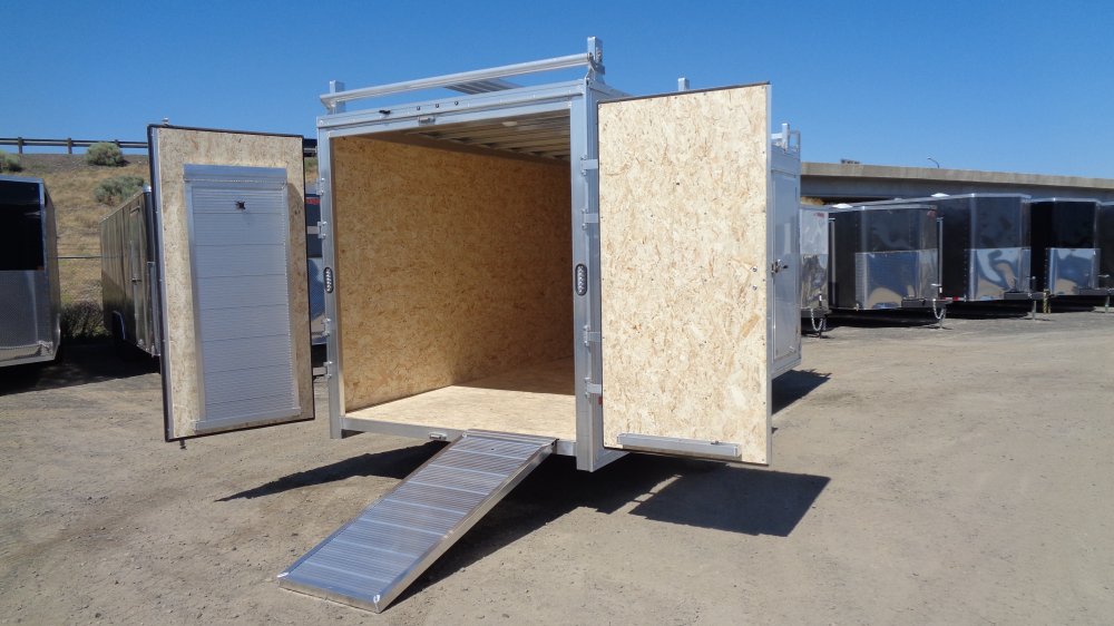 Xpress 7x16 Enclosed