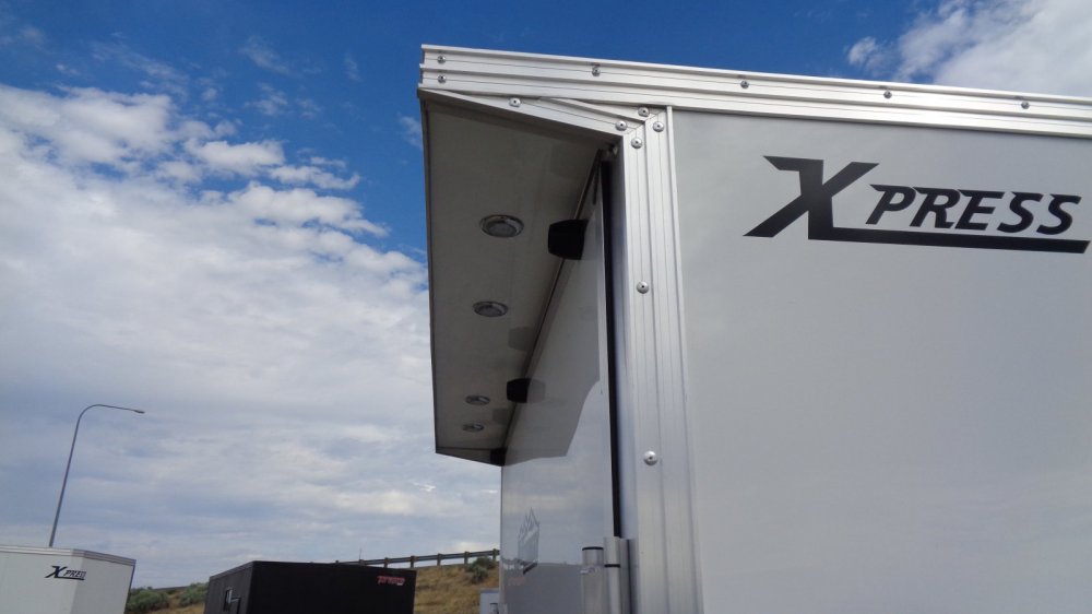 Xpress 7.5x16 7,000 Enclosed