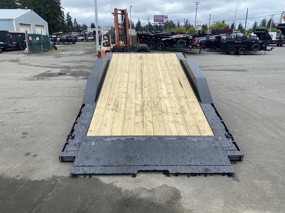 MAXX-D 8.5x24 17,500 Equipment