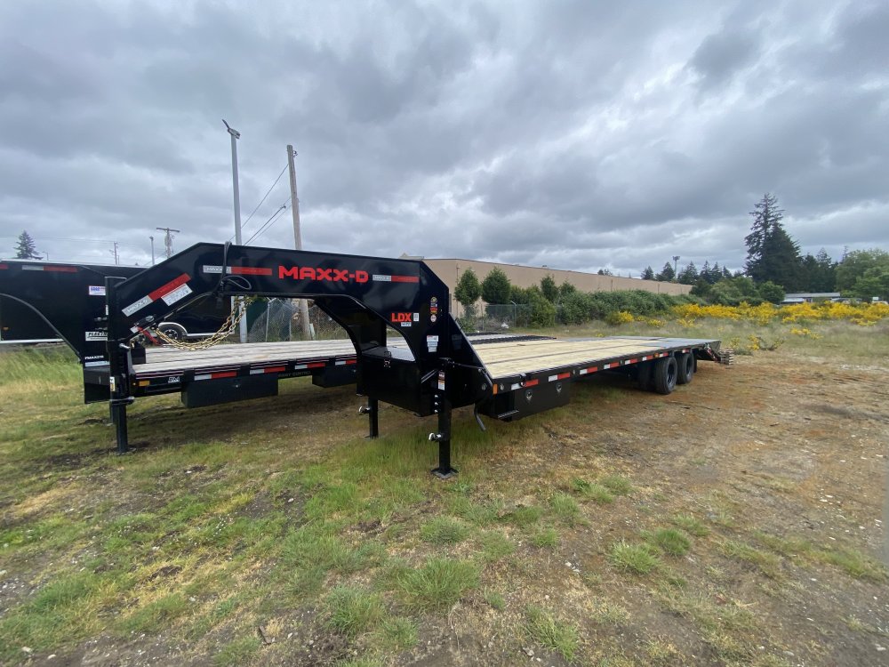 MAXX-D 8.5x30 25,000 Equipment