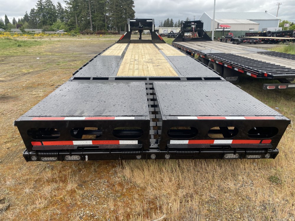 MAXX-D 8.5x30 25,000 Equipment