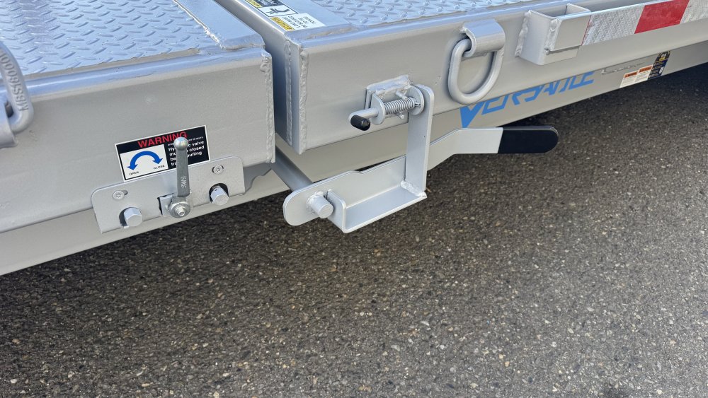 Versatile 8.5x28 20,000 Gooseneck