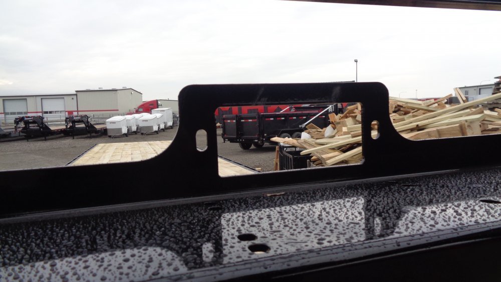 Maxx-D 8.5x40 17,500 Gooseneck