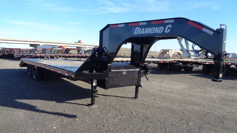 Diamond C 8.5x28 Gooseneck