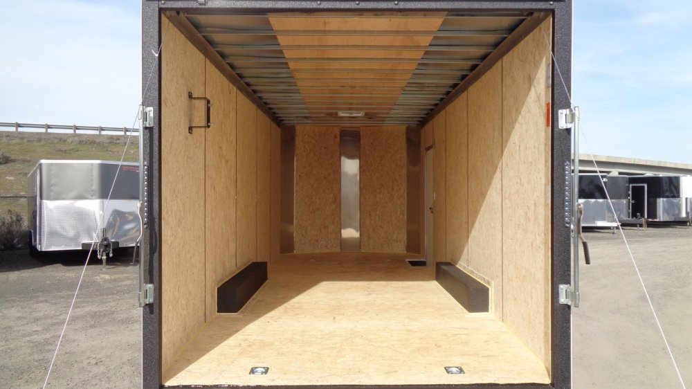 Mirage 8.5x20 Enclosed