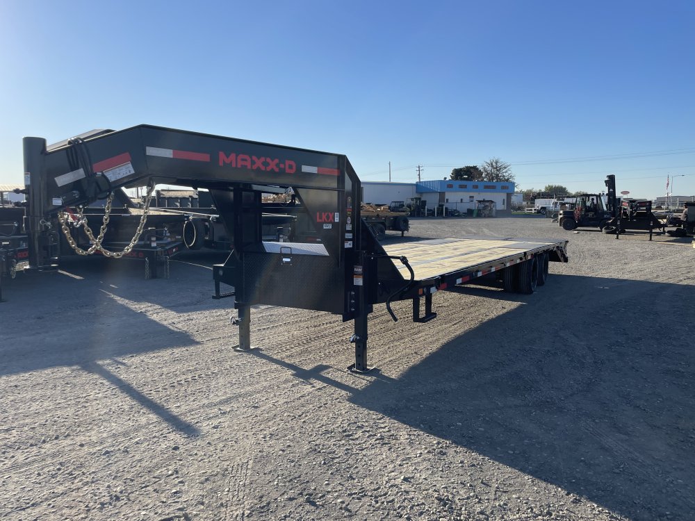 MAXX-D 8.5x30 25,000 Gooseneck
