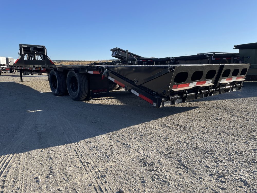 MAXX-D 8.5x30 25,000 Gooseneck