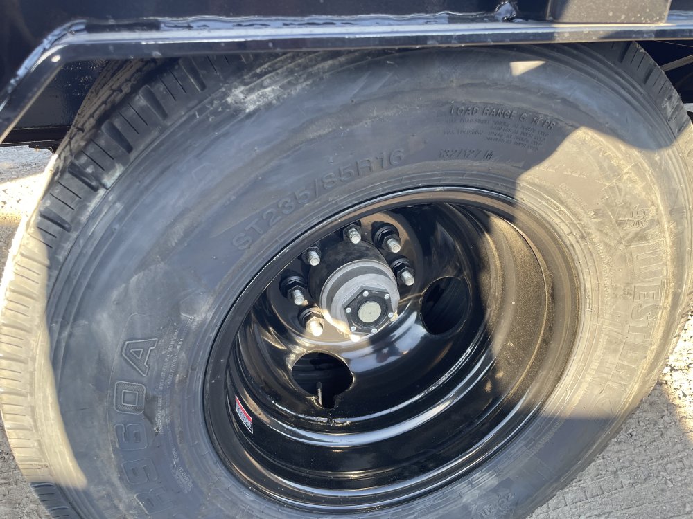 MAXX-D 8.5x30 25,000 Gooseneck