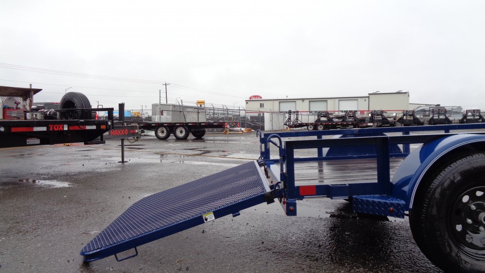 Delco 5x8 2,990 Utility