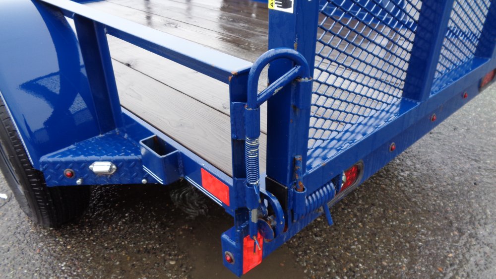 Delco 5x8 2,990 Utility