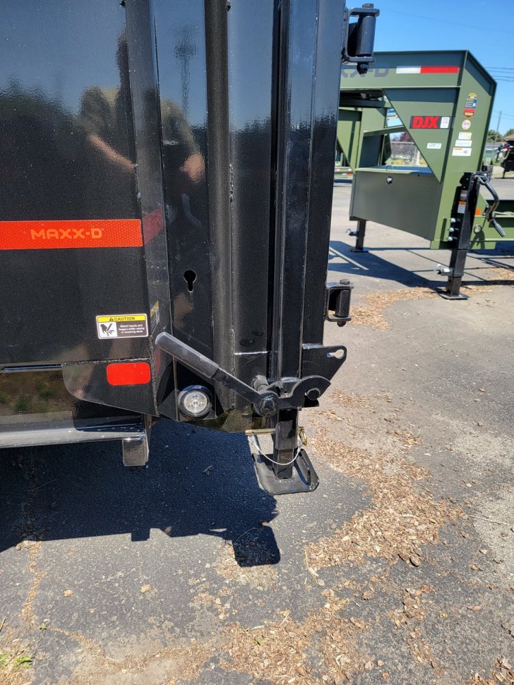 MAXX-D 7x16 17,500 Dump