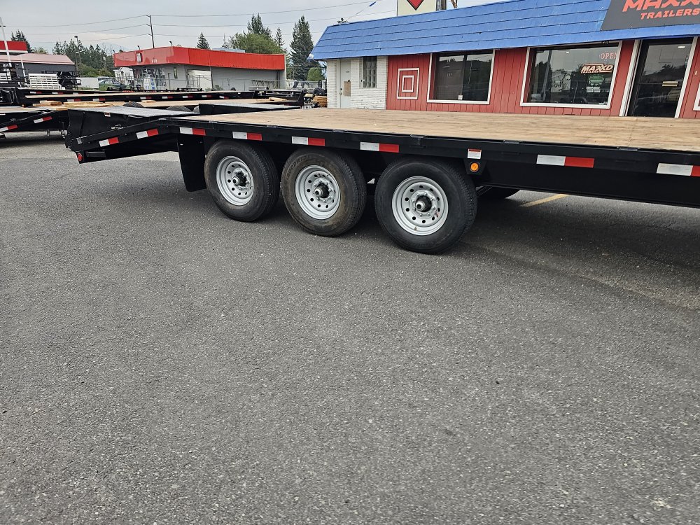 Walton 8.5x24 21,000 Deckover