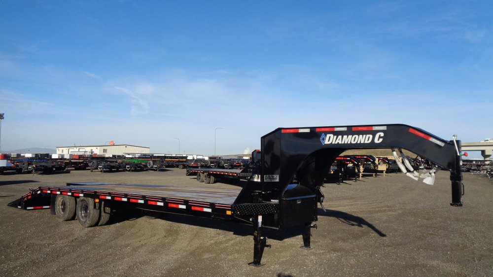 Diamond C 8.5x28 Gooseneck