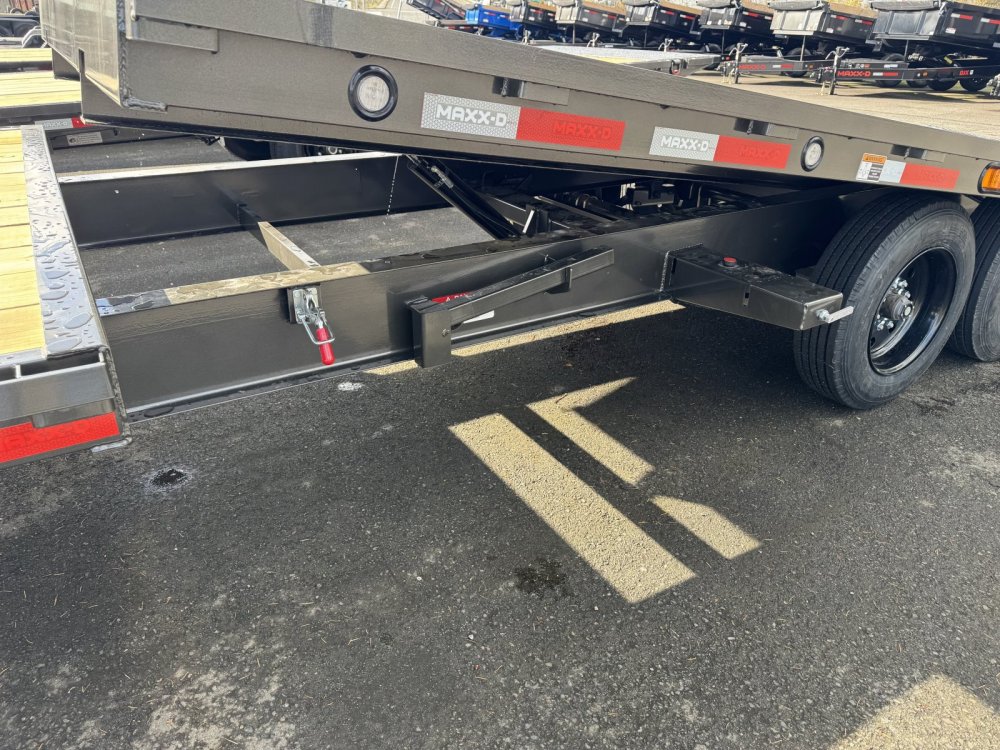 MAXX-D 8.5x26 17,500 Deckover