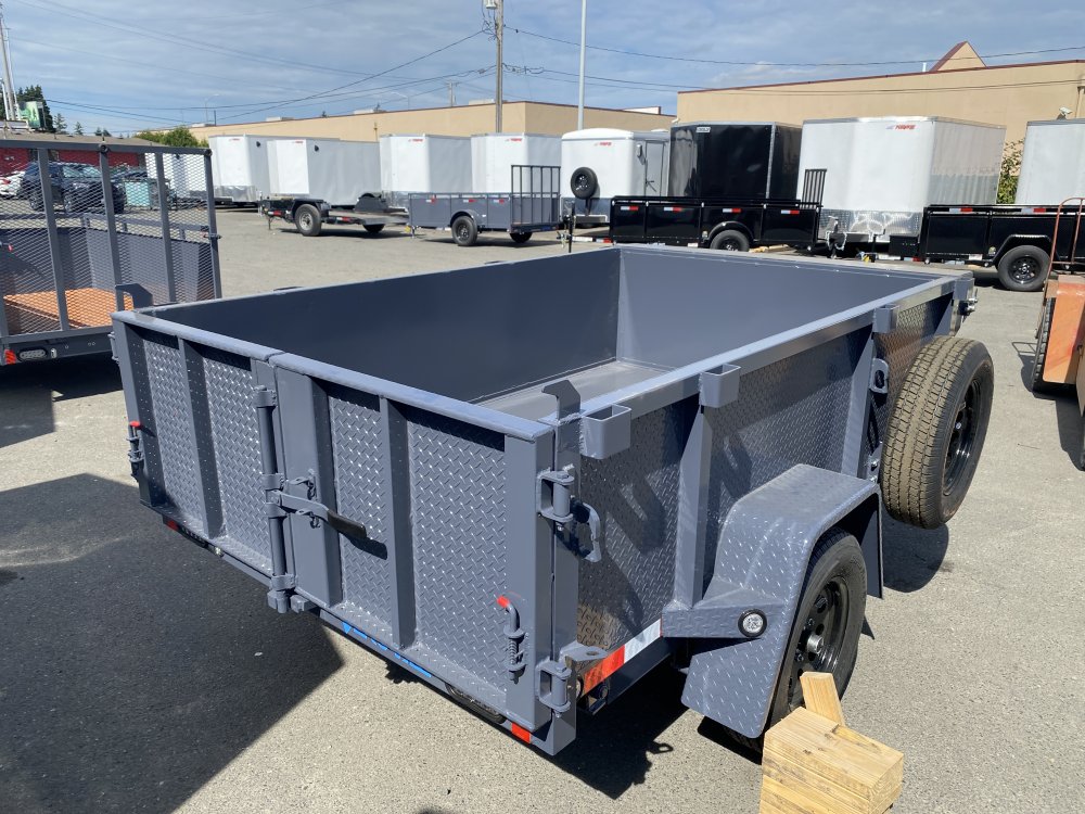 Versatile 5x8 2,990 Dump