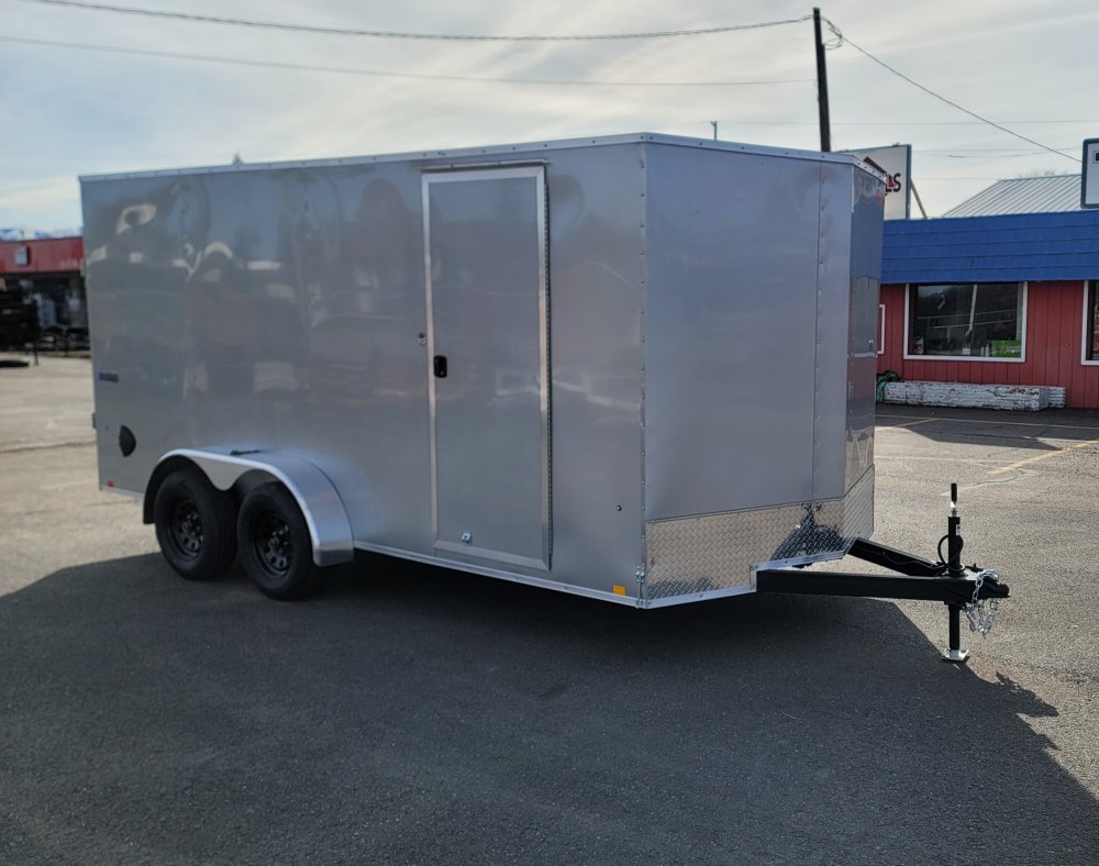 Mirage 7x16 7,000 Enclosed