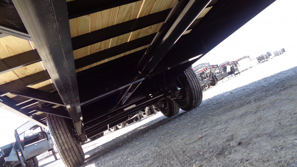 MAXX-D 8.5x28 15,600 Gooseneck
