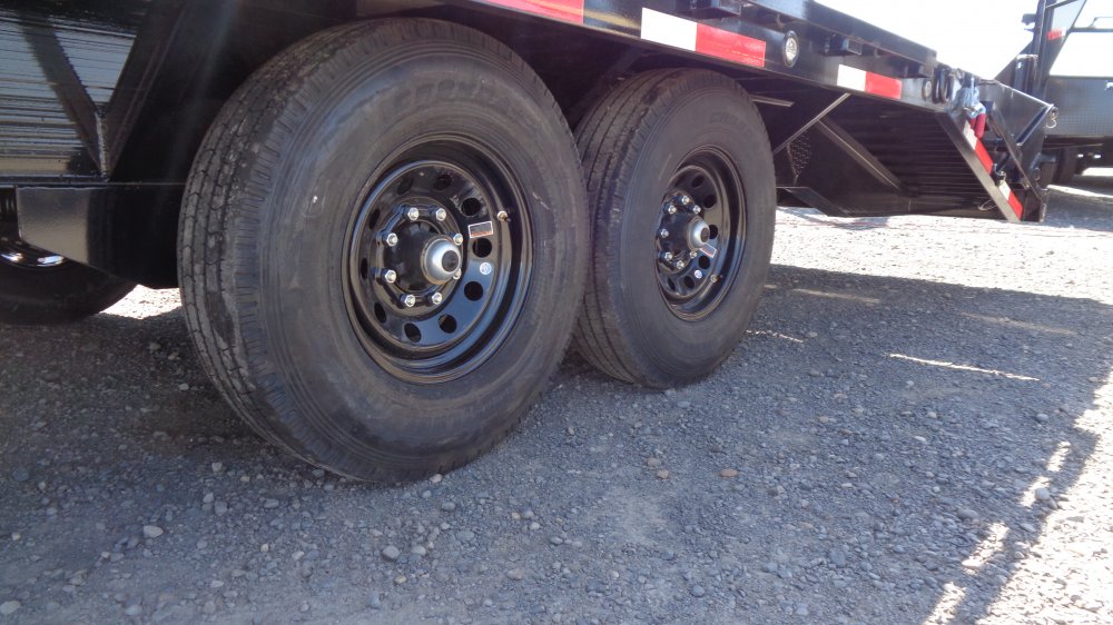 MAXX-D 8.5x28 15,600 Gooseneck