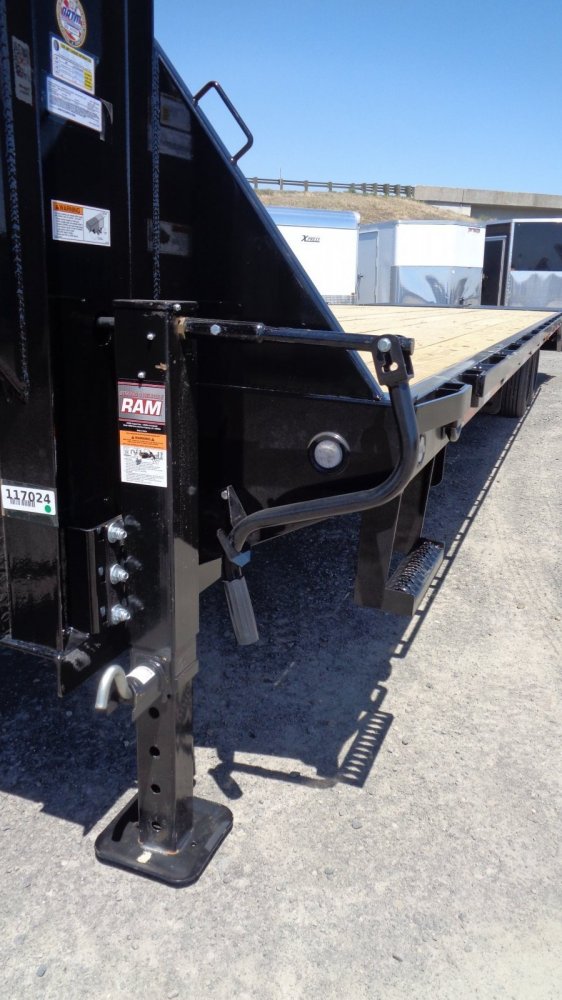 MAXX-D 8.5x32 18,000 Gooseneck