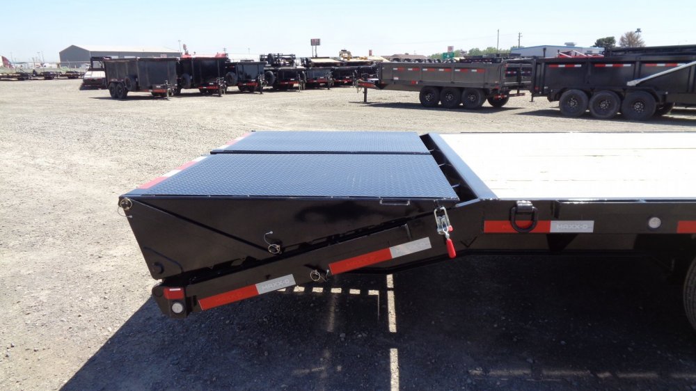MAXX-D 8.5x32 18,000 Gooseneck