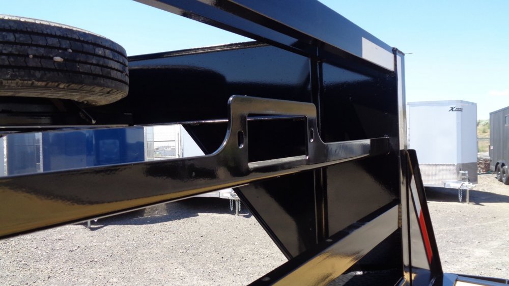 MAXX-D 8.5x32 18,000 Gooseneck