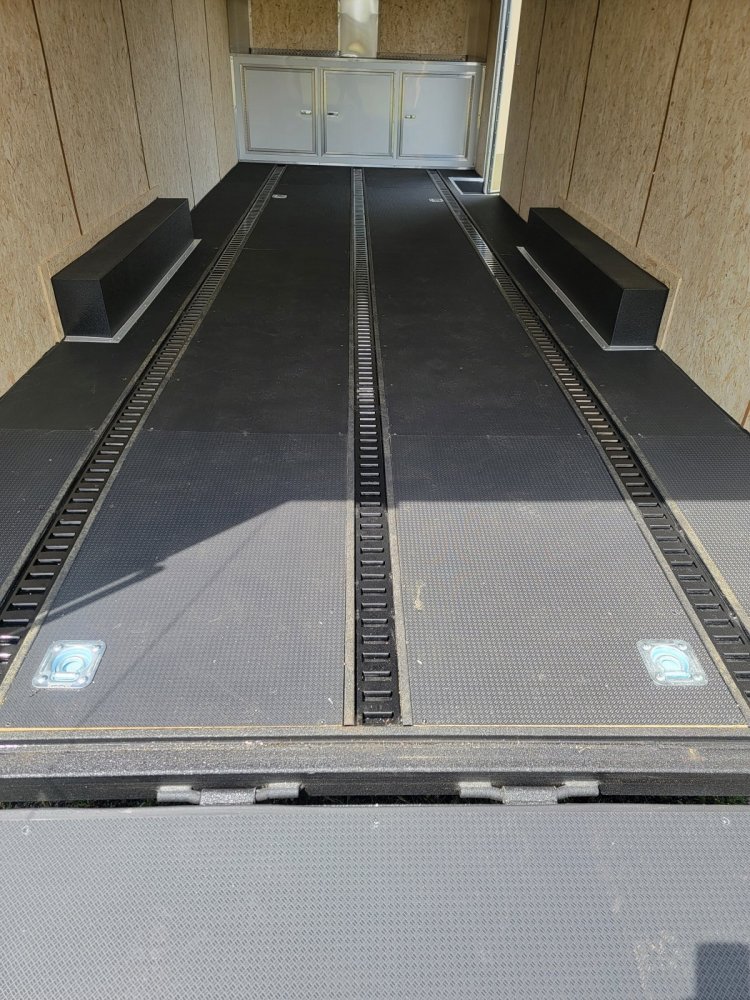 Mirage 8.5x24 9,900 Enclosed