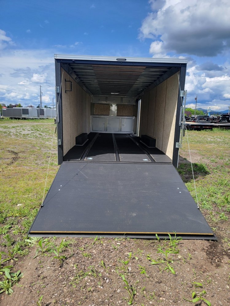 Mirage 8.5x24 9,900 Enclosed
