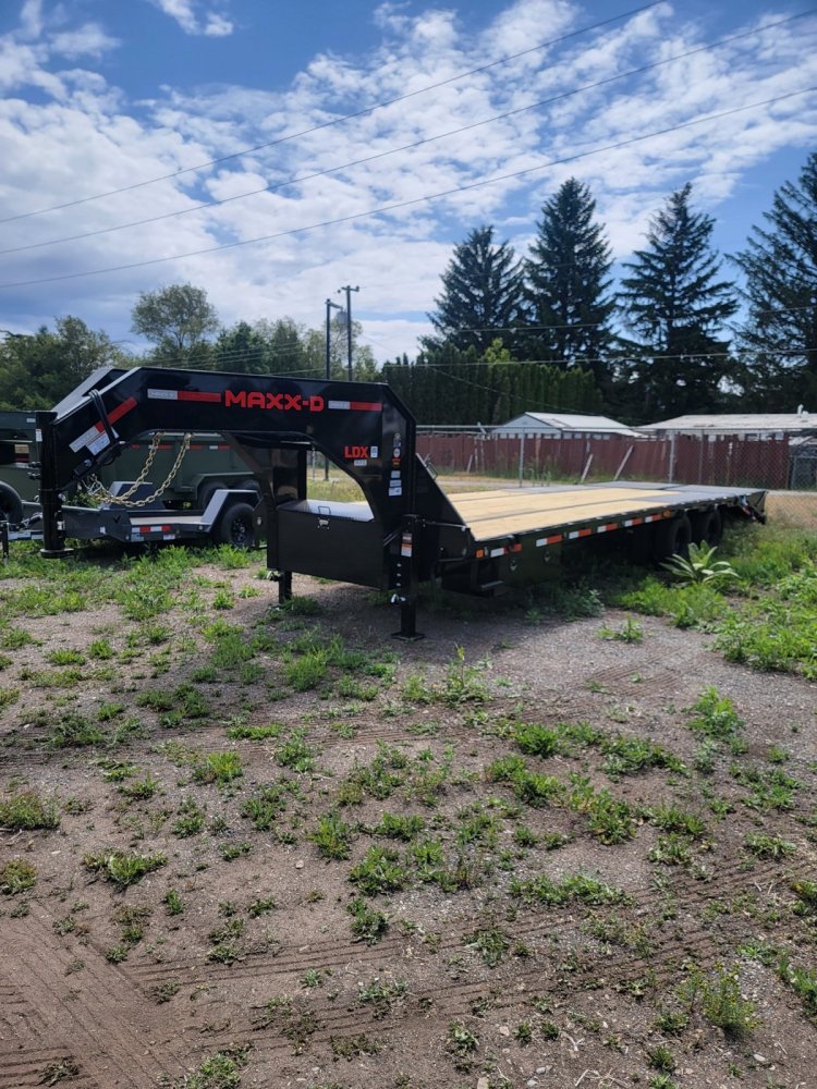 MAXX-D 8.5x28 24,000 Gooseneck