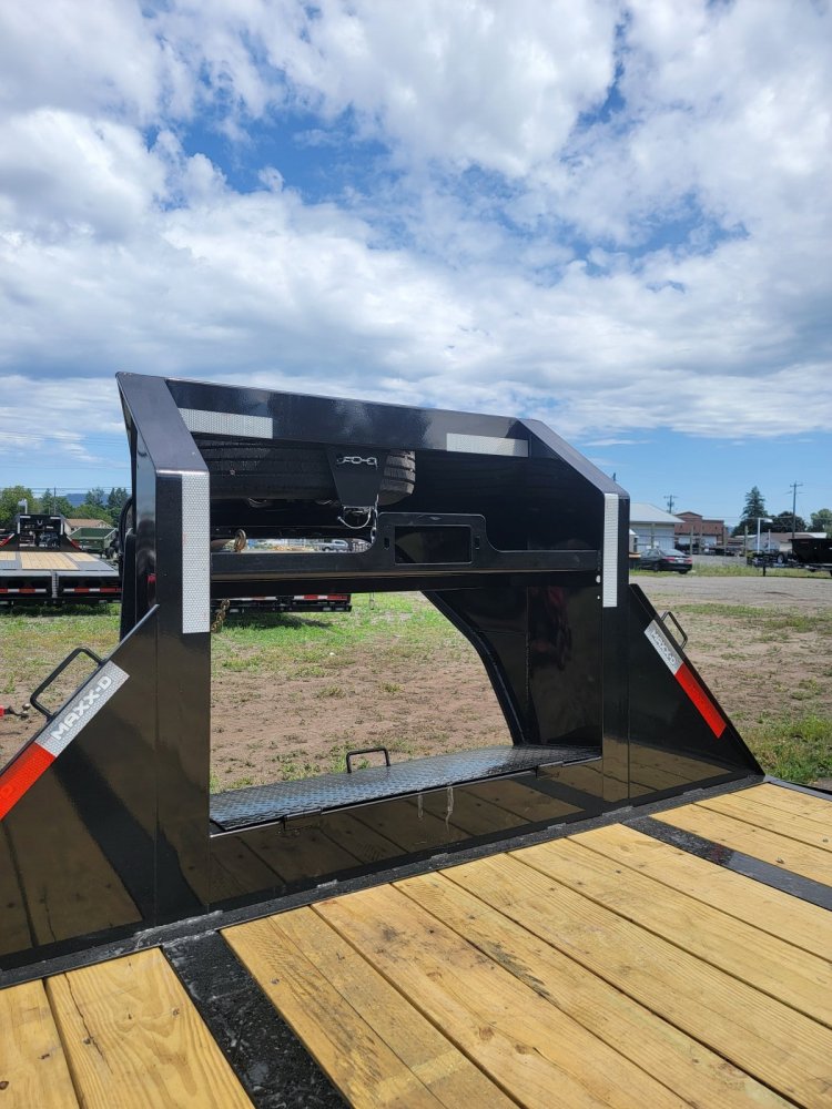 MAXX-D 8.5x28 24,000 Gooseneck